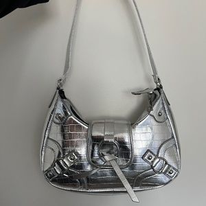 Silver y2k bag 2000 style